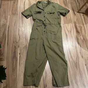 Gap Green Moss green Utility Jumpsuit short sleeve Sz 4